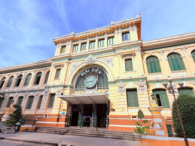 Bưu Điện Trung Tâm Sài Gòn, 2 Công Trường Công xã Paris, Quận 1