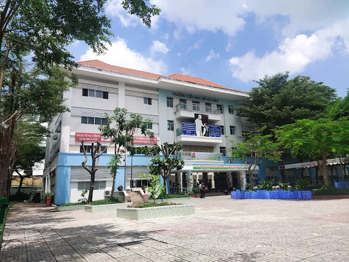 Trường Tiểu Học Bế Văn Đàn, 9/1B Hoàng Hoa Thám, Bình Thạnh